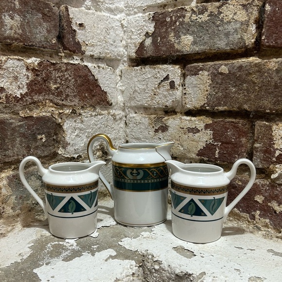 Vintage CHRISTIAN DIOR Creamer Set. 
3 Green and Gold Creamers perfect for milk - Picture 1 of 10